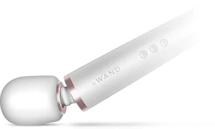 Le Wand Female Sex Toys | Le Wand Rechargable AU Plug Massager - Pearl White